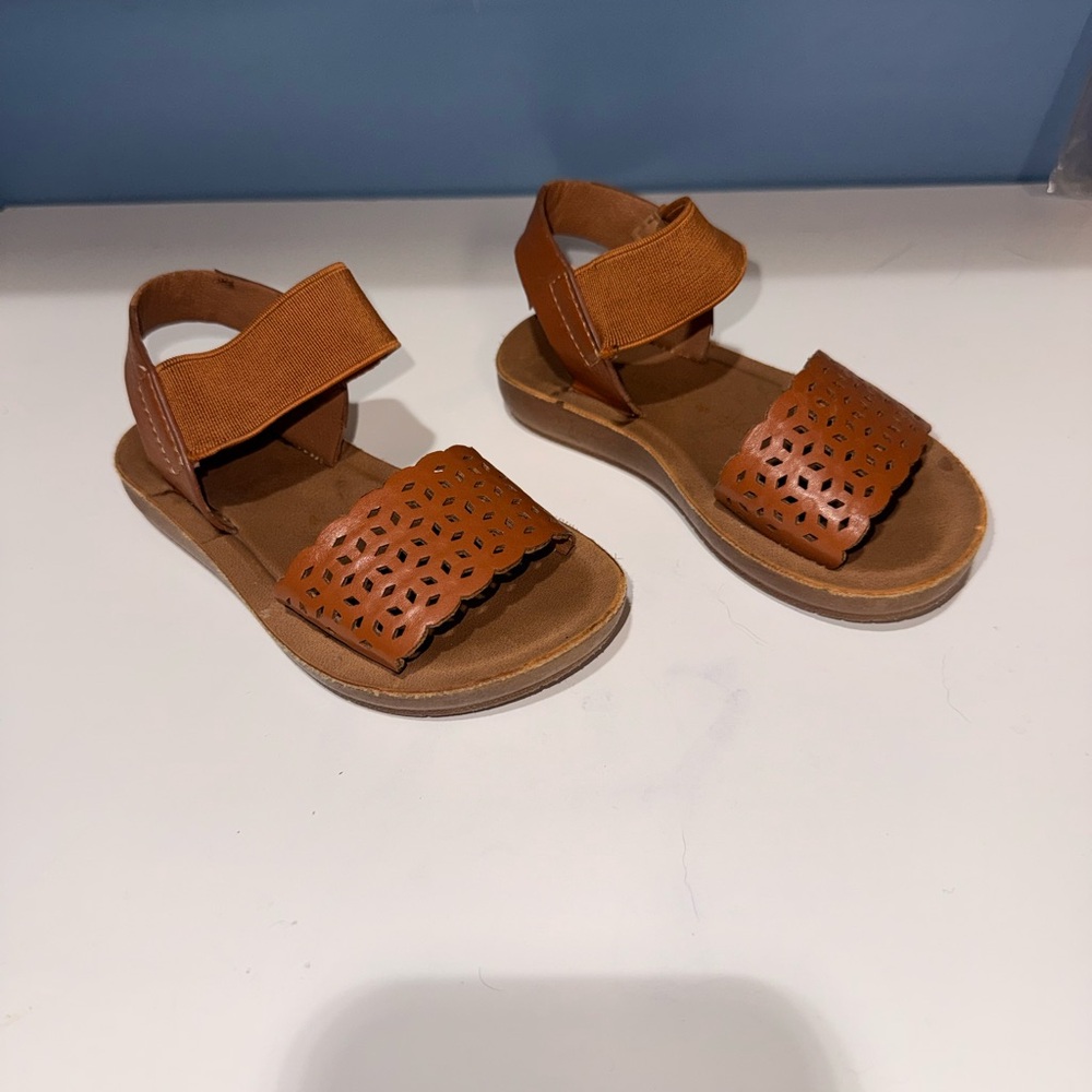 shoes: Brown Kids Sandals